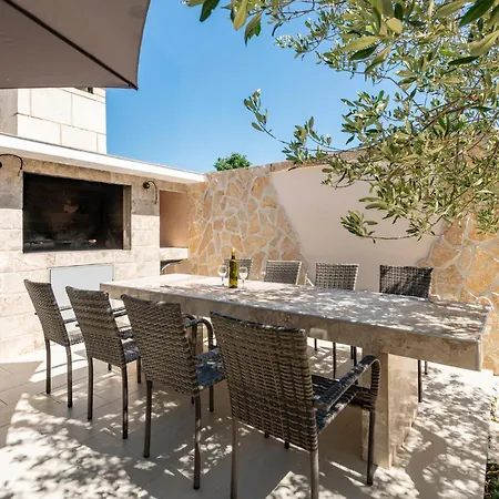 Cda657 Apartment Maslenica